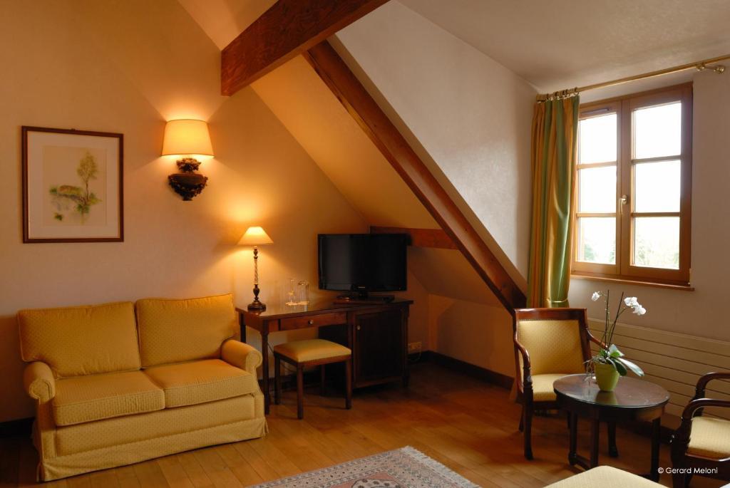 Auberge Saint Walfrid Hotel Restaurant & Spa Sarreguemines Room photo